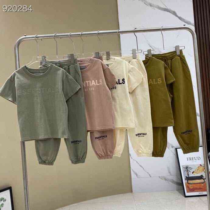 2022 summer new essentials children's short sleeved T-shirt nine Leggings casual suit, Cream
2022 summer new essentials children's short sleeved T-shirt nine Leggings casual suit, Cream