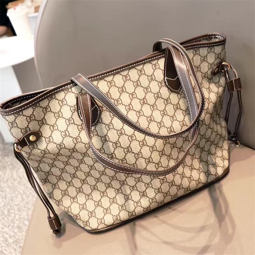 Purse Bag female new classic flower Tote Bag versatile high-capacity portable shoulder bag, Lavender
Purse Bag female new classic flower Tote Bag versatile high-capacity portable shoulder bag, Lavender