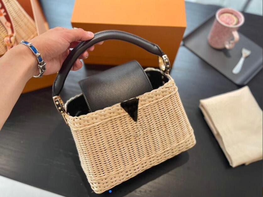 designer Rattan leather Handbag fashion Design Women Bag Weaving Bohemia Style Clutch Purse Rattan Weave Fashion Crossbody Bags, Black
designer Rattan leather Handbag fashion Design Women Bag Weaving Bohemia Style Clutch Purse Rattan Weave Fashion Crossbody Bags, Black