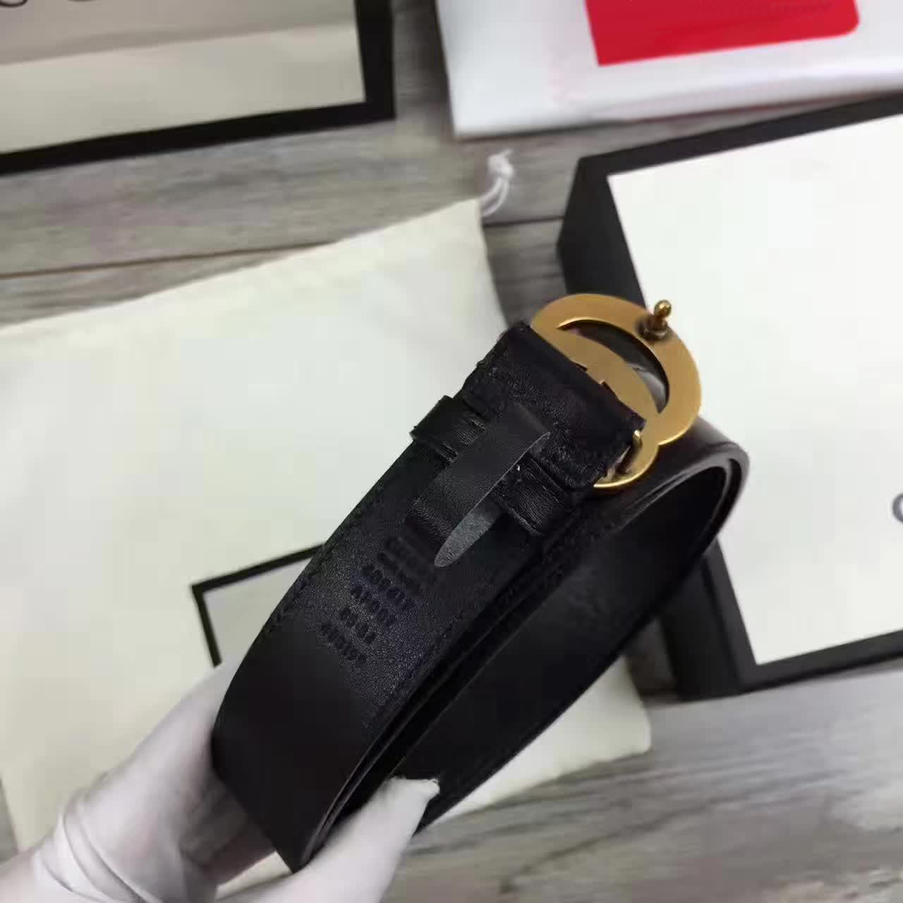Fashion high quality real leather smooth textured leather belt waistband for men and women waistband Width 2cm 3cm 3.4cm 3.8cm with box, Belt with box
Fashion high quality real leather smooth textured leather belt waistband for men and women waistband Width 2cm 3cm 3.4cm 3.8cm with box, Belt with box