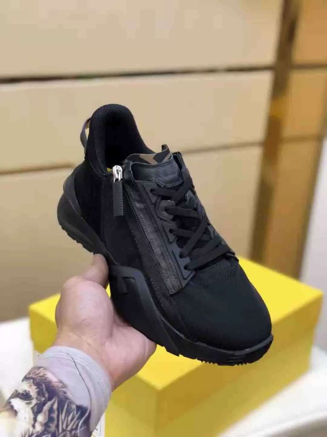 Luxury Men FLOW Perfect Sneakers Shoes Comfort Casual Men's Sports Zipper Rubber Mesh Lightweight Skateboard Runner Sole Tech Fabrics Trainer Box
Luxury Men FLOW Perfect Sneakers Shoes Comfort Casual Men's Sports Zipper Rubber Mesh Lightweight Skateboard Runner Sole Tech Fabrics Trainer Box