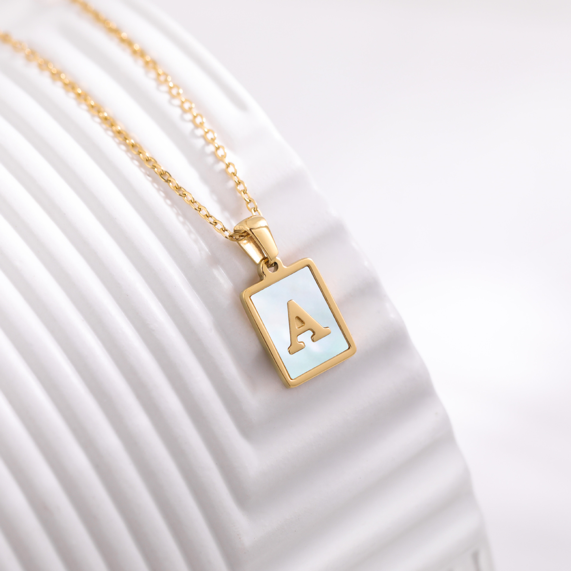 Golden Necklace A-Z Alphabet Stainless Steel Shell Square Pendants Jewelry Letters Name