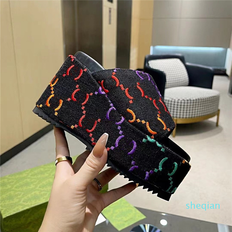 2022 Designer platform slide women's slippers fashion luxury summer outdoor sandals beach thick sole 10cm thick forefoot 5cm, Black
2022 Designer platform slide women's slippers fashion luxury summer outdoor sandals beach thick sole 10cm thick forefoot 5cm, Black