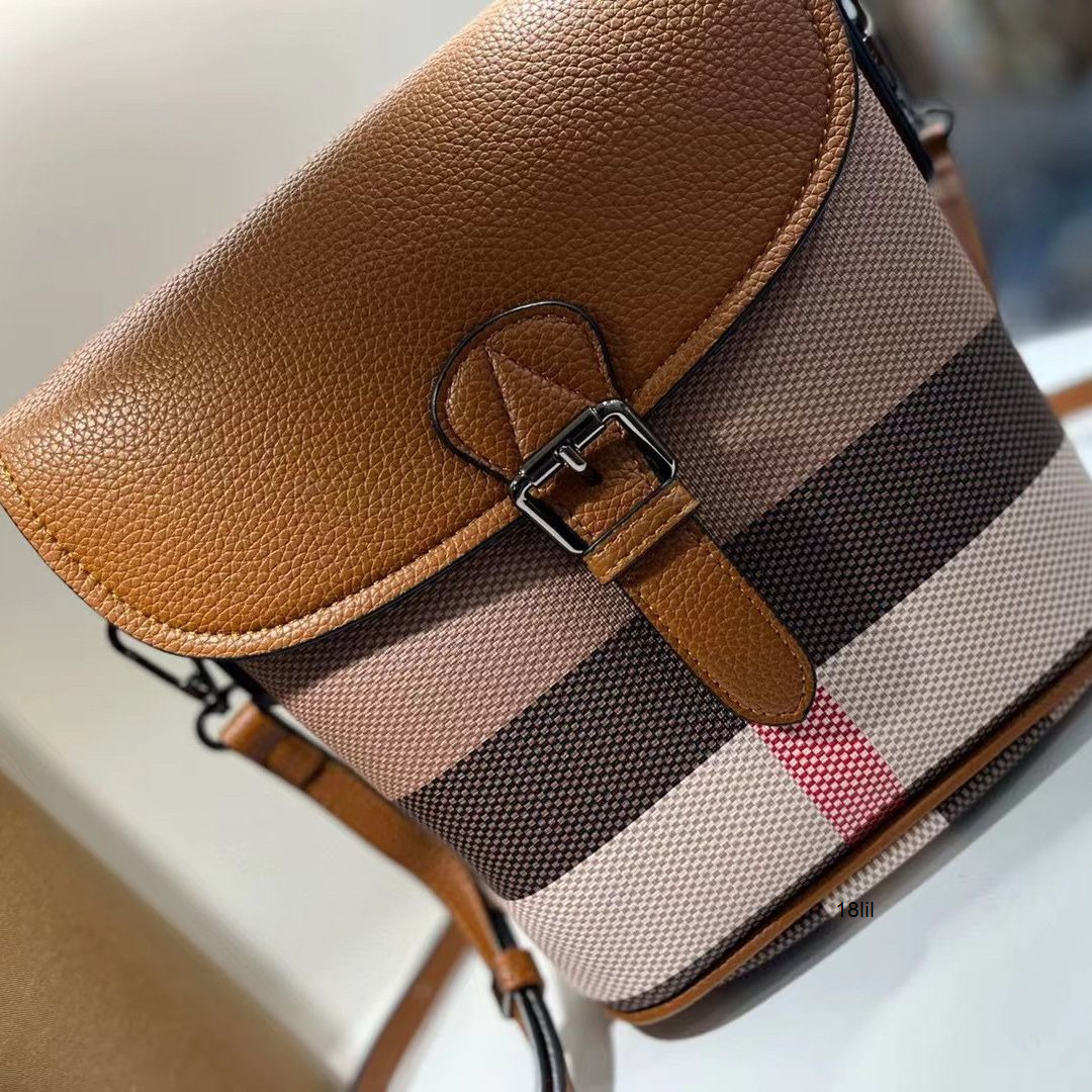 Designer Luxury Burbrerity Bags For Women High Quality Brown Crossbody Handbags Vintage Burbrery Leather Wallet Paris Plaid The Totes Bag Fashion Purses 9RMZ, Camel
Designer Luxury Burbrerity Bags For Women High Quality Brown Crossbody Handbags Vintage Burbrery Leather Wallet Paris Plaid The Totes Bag Fashion Purses 9RMZ, Camel