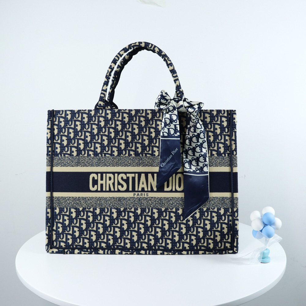 bag classical Explosive wo Fashion Bags handbags women Luxury Cross Body designer classic style Lady High quality shoulder female high-end 0001, Dust bag
bag classical Explosive wo Fashion Bags handbags women Luxury Cross Body designer classic style Lady High quality shoulder female high-end 0001, Dust bag