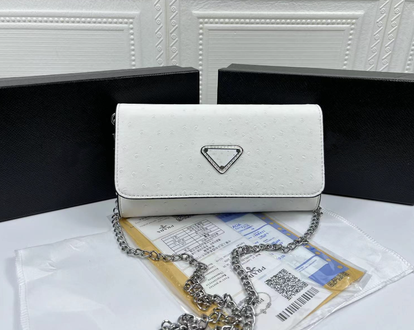 Boutique fashion Triangle Mark Classic Ostrich Grain Retro Shoulder Handbag Elegant Flap Small Square Bag, As pic
Boutique fashion Triangle Mark Classic Ostrich Grain Retro Shoulder Handbag Elegant Flap Small Square Bag, As pic