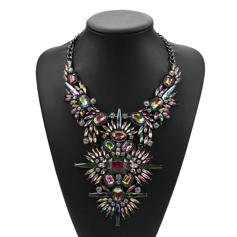 Chokers Crystal Rhinestone Tassel Large Collar Choker Necklace Women Boho Statement Big Bib Charm Chunky Maxi Necklaces
Chokers Crystal Rhinestone Tassel Large Collar Choker Necklace Women Boho Statement Big Bib Charm Chunky Maxi Necklaces