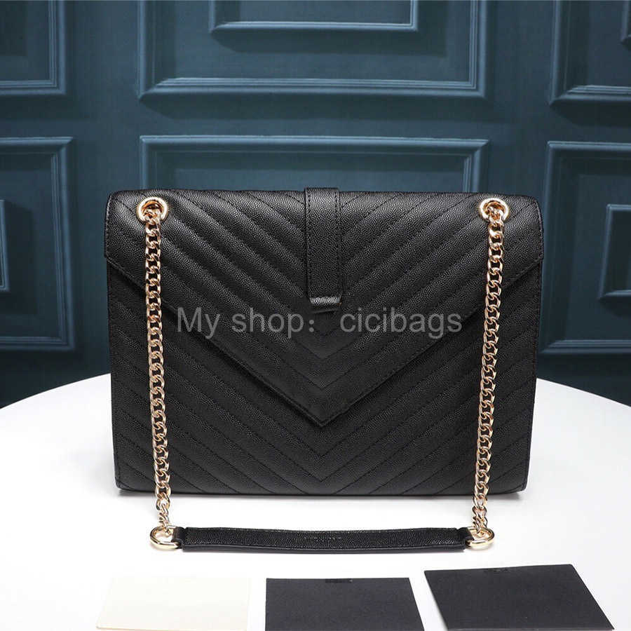 Luxurys Fashion Totes Designers Tote Shoulder Crossbody Bags 2022 Women Handbags Purses Classic Top Quality Brown Chain Gold Womens Real Leather Totes, Rhombus black silver-24cm
Luxurys Fashion Totes Designers Tote Shoulder Crossbody Bags 2022 Women Handbags Purses Classic Top Quality Brown Chain Gold Womens Real Leather Totes, Rhombus black silver-24cm