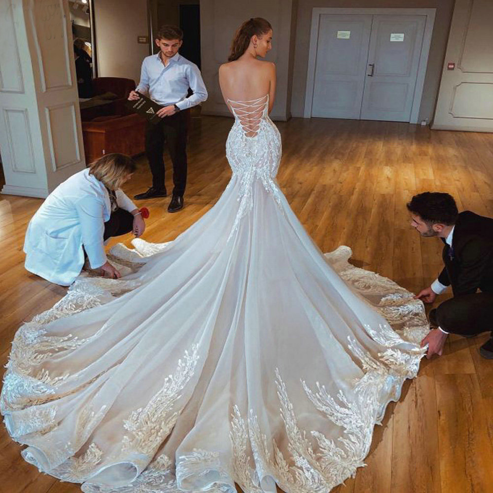 Charming Strapless Mermaid Wedding Dress Illusion Dubai Arabic Long Bridal Gowns Open Back Sleeveless Appliques Saudi Vestido De Noiva