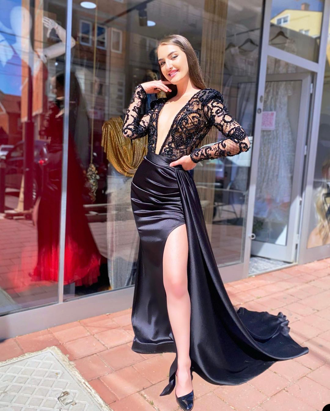 Black Prom Dresses Sequins Long Sleeve Deep V Neck Appliques Puff Sexy High Side Split Satin Chic Party Gowns Sweep Floor Length Plus Size Custom Made