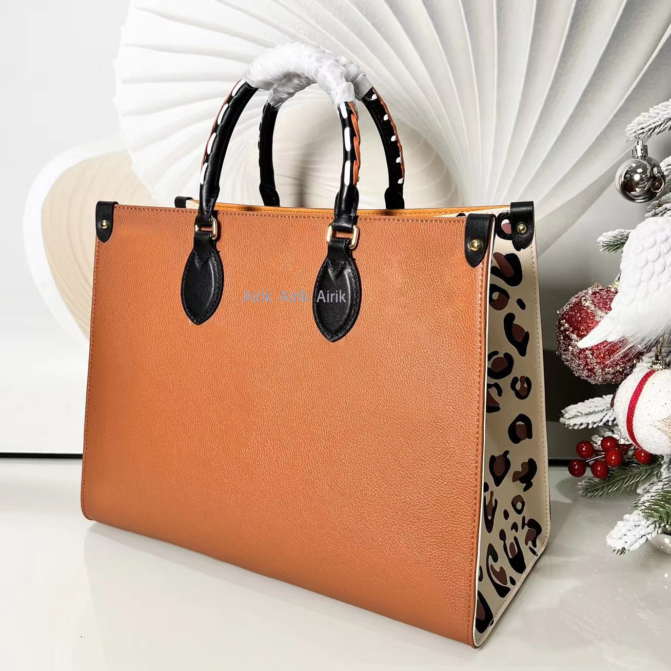 M45660 Fashion Tote Bag Designer Bags Handbag Leather Luxury Totes Embossed Letters Shopper Crossbody Bags Wallet Two-tone Classic Shopping Pouch M58522, Pay for fedex
M45660 Fashion Tote Bag Designer Bags Handbag Leather Luxury Totes Embossed Letters Shopper Crossbody Bags Wallet Two-tone Classic Shopping Pouch M58522, Pay for fedex