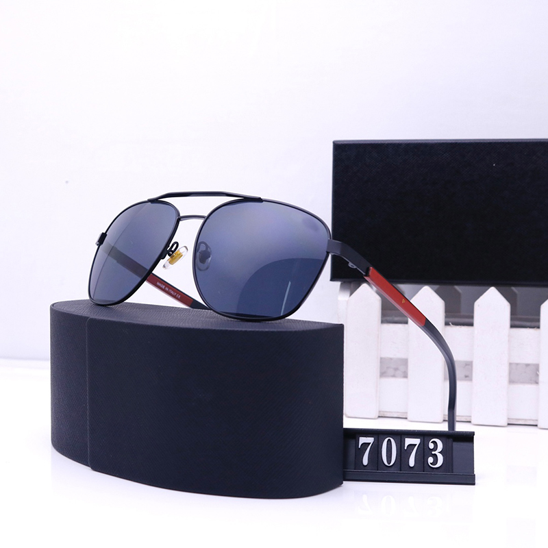 Designer Sunglasses For Women Mens Sunglasses Luxurys Designers Letter Frameless Sun Glasses Eyewear Sunglass With Box D2204021Z
Designer Sunglasses For Women Mens Sunglasses Luxurys Designers Letter Frameless Sun Glasses Eyewear Sunglass With Box D2204021Z