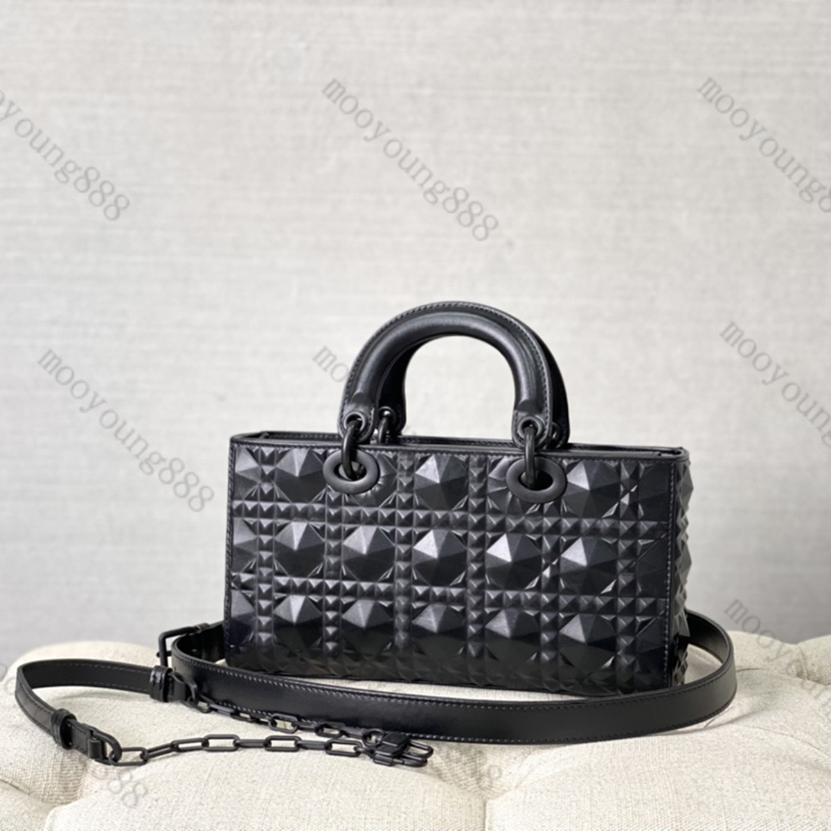 10A Top Tier Quality Luxuries Designers Small Lady Joy Bag Cowhide Bags Real Leather Womens Handbag Rectangle Diamond Cannage Purse Shoulder Black Chain Bag With Box, Upload pics to contact us
10A Top Tier Quality Luxuries Designers Small Lady Joy Bag Cowhide Bags Real Leather Womens Handbag Rectangle Diamond Cannage Purse Shoulder Black Chain Bag With Box, Upload pics to contact us