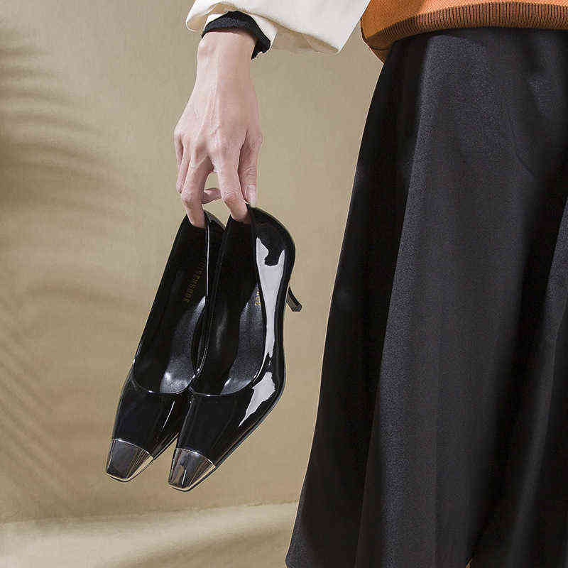 black leather high heels, new metal square head thin heel in spring 2022, women's shoes, Black 6cm
black leather high heels, new metal square head thin heel in spring 2022, women's shoes, Black 6cm
