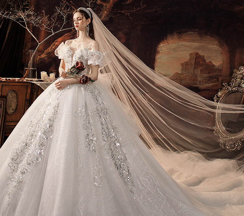 2022 Bridal Gowns Wedding Dresses Gorgeous Floral Sweep Train Applique Sequins Lace Off Shoulder V-Neck Chic Custom Made