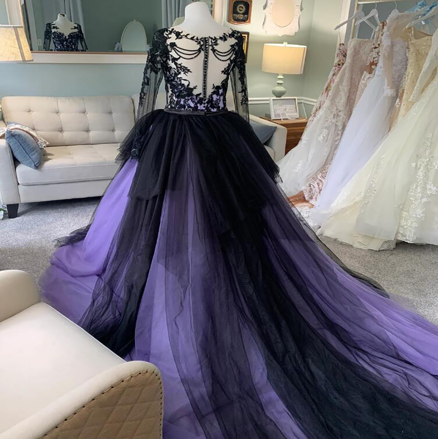 Gothic Lilac Mermaid Wedding Dress With Detachable Train Black Lace Long Sleeve Backless Boho Country Wedding Gown Women Bride Robe De Mariee vestidos