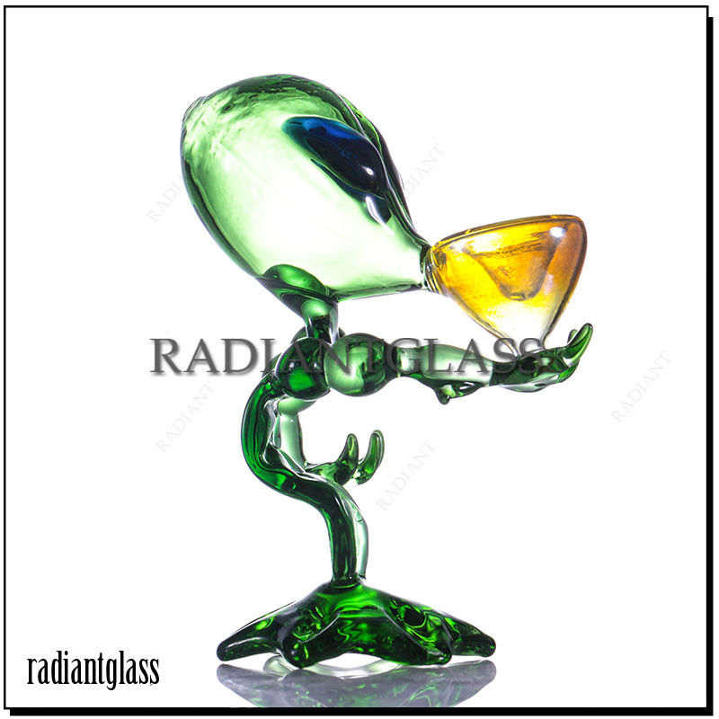 alien glass pipes glass smoking pipe saucer man novelty hand pipes can mix color wholesale china manufactory heavey pipes GP068
alien glass pipes glass smoking pipe saucer man novelty hand pipes can mix color wholesale china manufactory heavey pipes GP068