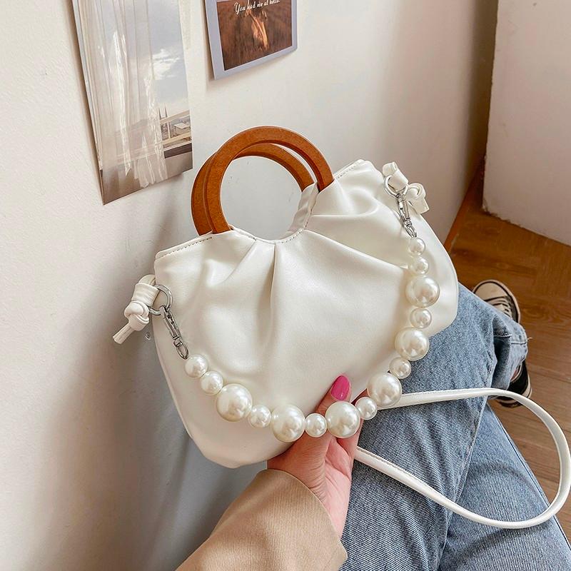 Evening Bags Designer Crossbody Shoulder For Women Korean Simple Summer Soft Chain PU Leather Luxury Woman Handbags Female Totes Bag, Black
Evening Bags Designer Crossbody Shoulder For Women Korean Simple Summer Soft Chain PU Leather Luxury Woman Handbags Female Totes Bag, Black