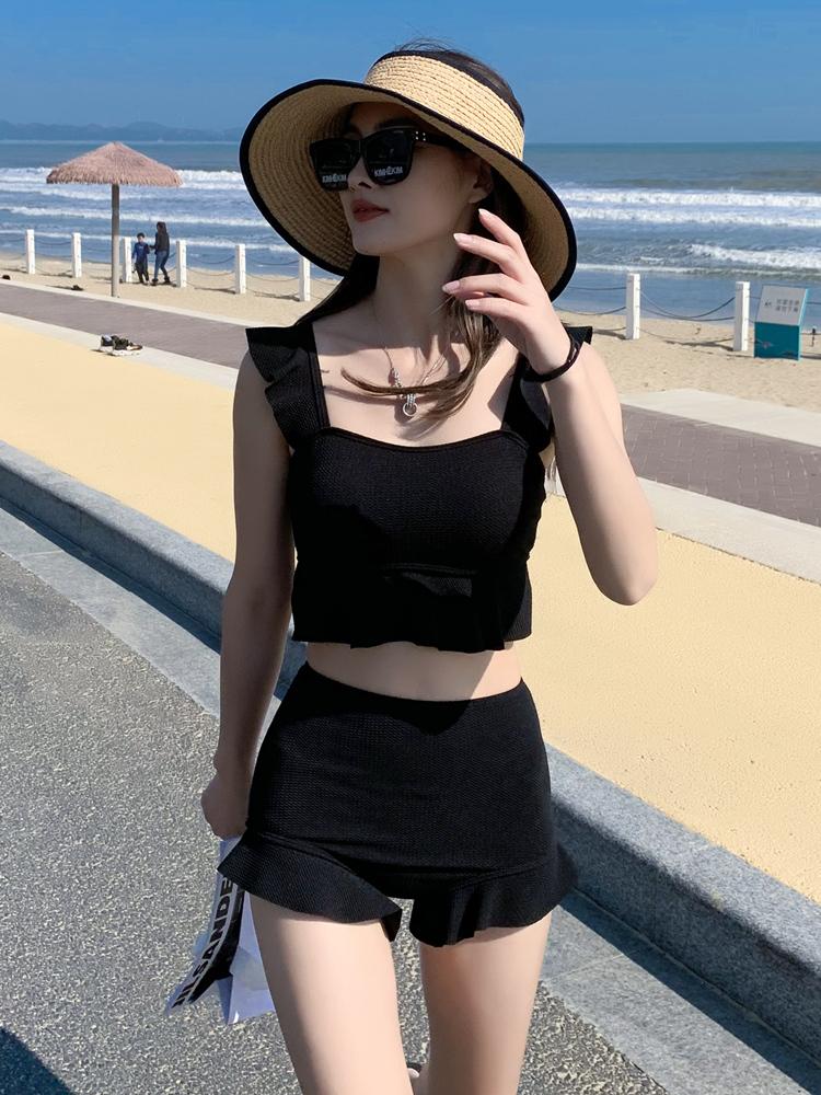 Women' Swimwear Swimsuit Female Split Sexy Bikini Slimming Gathered Ruffle Spring, Black
Women' Swimwear Swimsuit Female Split Sexy Bikini Slimming Gathered Ruffle Spring, Black