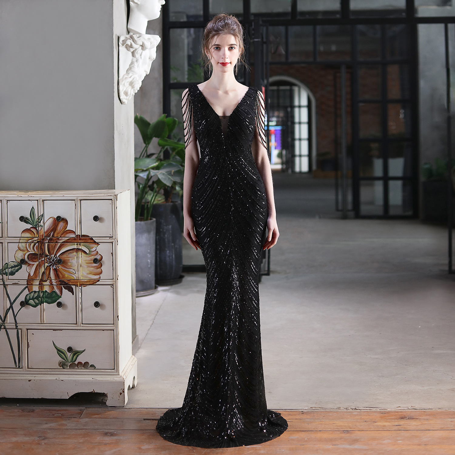 Luxury Dark Green Rose Gold Evening Dress Elegant V Neck Mermaid Sequined Prom Dress For Black Girls Backless Formal Party Gown Burgundy Beaded Tassel