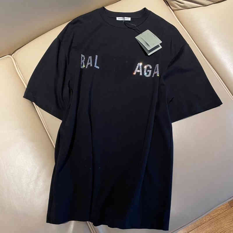 Designer Spring And Summer New Products Insba Short Balenciga Balancigas T-shirt Female Cotton Li Short Sve Loose Men's Lovers Half Sve Wholale Sport 23SS, No sale
Designer Spring And Summer New Products Insba Short Balenciga Balancigas T-shirt Female Cotton Li Short Sve Loose Men's Lovers Half Sve Wholale Sport 23SS, No sale
