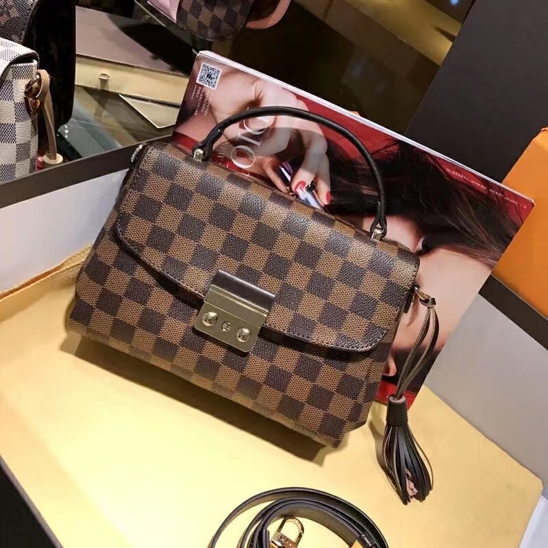 Messenger bag Grid Bags Hot 2022 Luxury top Designer Brand Fashion Shoulder Handbags high Quality Women chains Bag Wallet Cross body Clutch wallets totes letter hots, No bag
Messenger bag Grid Bags Hot 2022 Luxury top Designer Brand Fashion Shoulder Handbags high Quality Women chains Bag Wallet Cross body Clutch wallets totes letter hots, No bag
