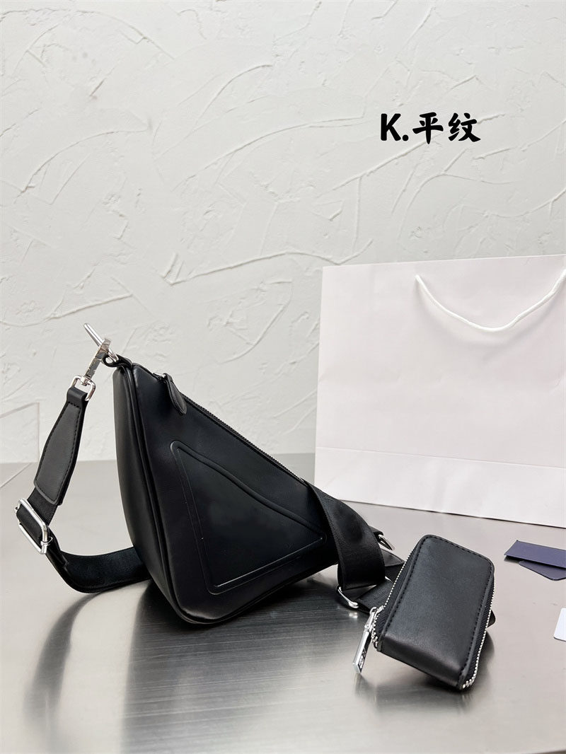 Famous Black Triangle Bag Unisex Shoulder Bags Designer Luxury Handbags High Quality Purses Crossbody Bags Embossed Tote Mens Card Holder Wallets New Women Wallet
Famous Black Triangle Bag Unisex Shoulder Bags Designer Luxury Handbags High Quality Purses Crossbody Bags Embossed Tote Mens Card Holder Wallets New Women Wallet