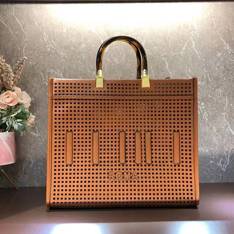 Large Capacity Tote Shopping Bag Shoulder Bags High Quality Hollow Out Genuine Leather Letter Handbags Removable Internal Wallet Cross Body Totes Purses Brown, 33x25x13cm
Large Capacity Tote Shopping Bag Shoulder Bags High Quality Hollow Out Genuine Leather Letter Handbags Removable Internal Wallet Cross Body Totes Purses Brown, 33x25x13cm