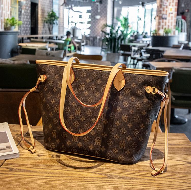 Totes Women's Bag Autumn Fashion Large-Capacity Handbag Shoulder Bag Niche Design Commuter Bags, As pic
Totes Women's Bag Autumn Fashion Large-Capacity Handbag Shoulder Bag Niche Design Commuter Bags, As pic