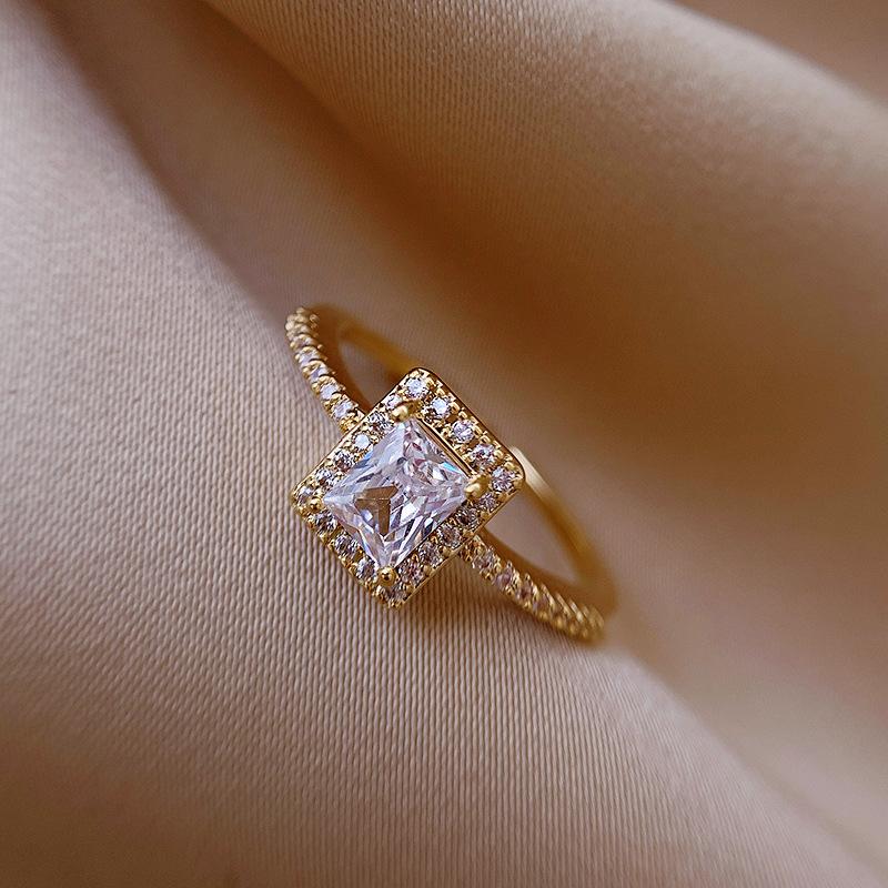 Wedding Rings Exquisite Simple Square Zircon Gold Opening For Woman 2022 Salary Gothic Jewelry Party Girls' Luxury Student RingWedding
Wedding Rings Exquisite Simple Square Zircon Gold Opening For Woman 2022 Salary Gothic Jewelry Party Girls' Luxury Student RingWedding
