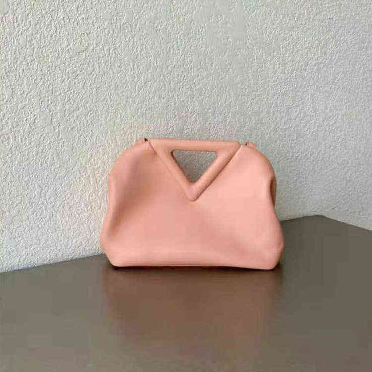 Candy Color Inverted Triangle Cloud Bag Fold Clip Hand One Shoulder Menger Dumpling Lady, White
Candy Color Inverted Triangle Cloud Bag Fold Clip Hand One Shoulder Menger Dumpling Lady, White