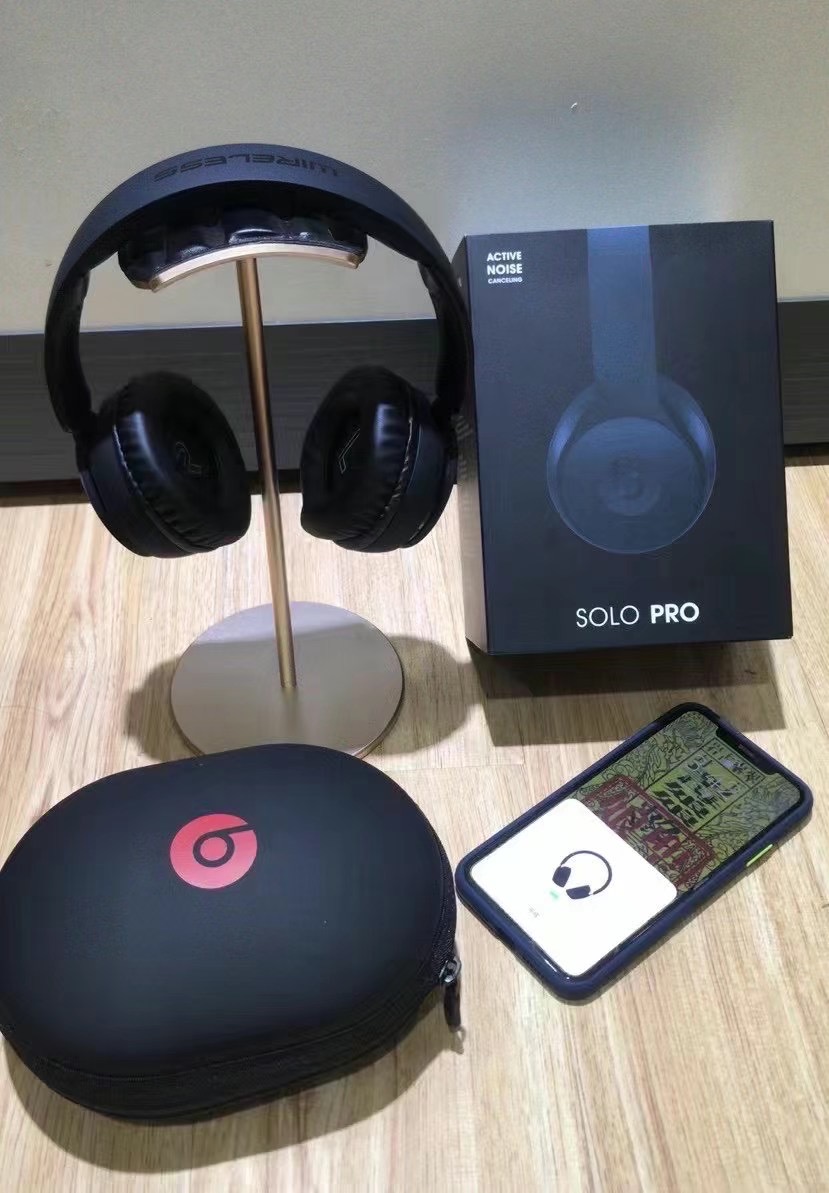 Beats Solo Pro Wireless Earphones Headband Headphones Noise Control Outdoor Headsets with Retail Package Support Pop Up Windows, Light blue
Beats Solo Pro Wireless Earphones Headband Headphones Noise Control Outdoor Headsets with Retail Package Support Pop Up Windows, Light blue