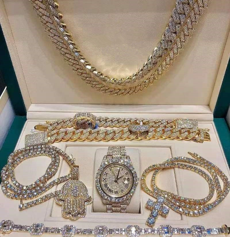 luxury mens watches 4130 movement watches for men 3255 montre de luxe watch Mosang stone moissanite diamond watchs wristwatch Mechanical automatic 904L M6, The screwdriver
luxury mens watches 4130 movement watches for men 3255 montre de luxe watch Mosang stone moissanite diamond watchs wristwatch Mechanical automatic 904L M6, The screwdriver