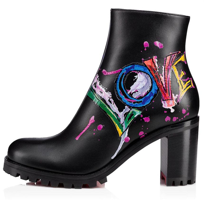 Famous Designers Women's Red Bottoms ankles Boots Love Graffiti Leather Lug Sole Ankle Boot Red-Sole Booties Party Wedding Hi250f
Famous Designers Women's Red Bottoms ankles Boots Love Graffiti Leather Lug Sole Ankle Boot Red-Sole Booties Party Wedding Hi250f