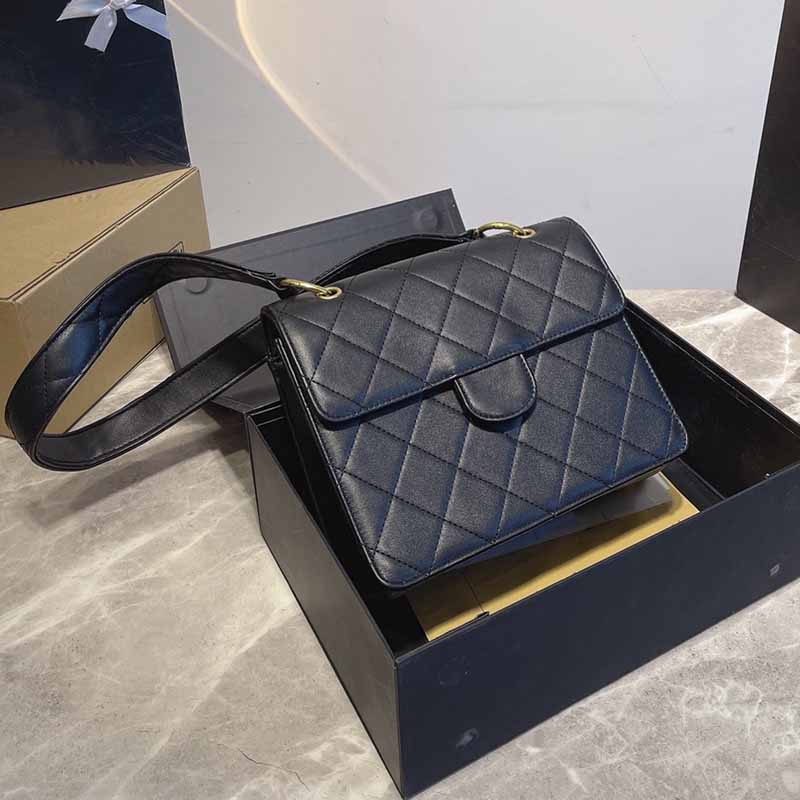 Womens Jumbo French Designer Bags Aged Black Genuine Leather Handbags Designers Inimitable Timeless Diamond Quilting High Capacity Crossbody Bag For Women 24cm ZH
Womens Jumbo French Designer Bags Aged Black Genuine Leather Handbags Designers Inimitable Timeless Diamond Quilting High Capacity Crossbody Bag For Women 24cm ZH