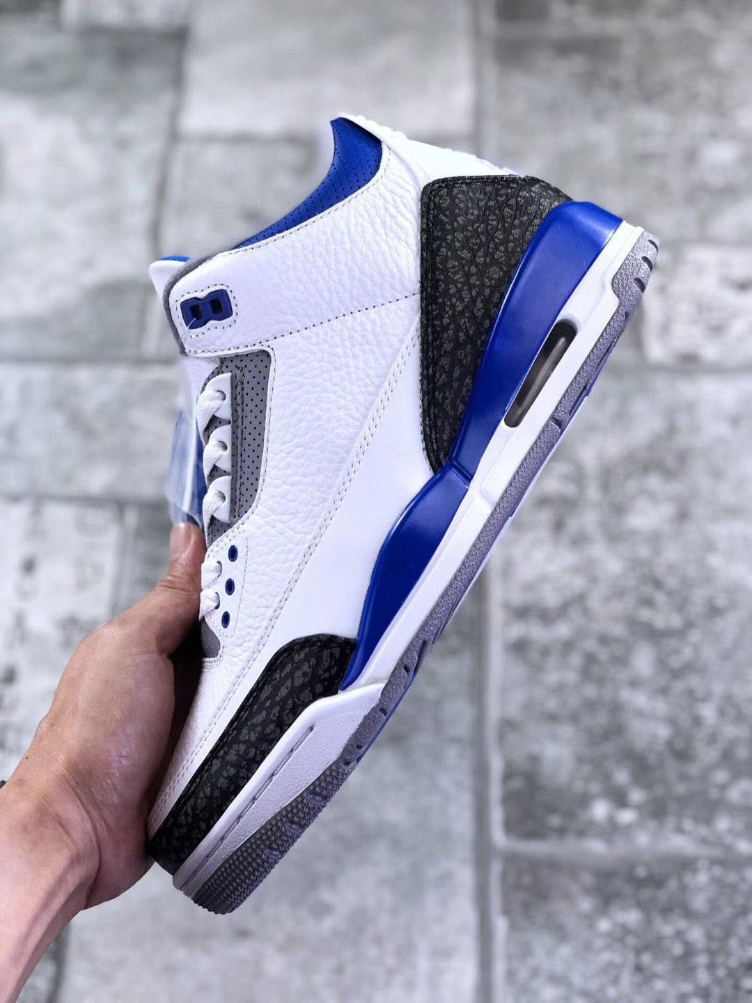 Top Basketball Shoes Mens Cool Grey Court Purple Pine Green Racer Blue Red Cement Seoul Outdoor Sneakers Trainers, Triple black 36-45
Top Basketball Shoes Mens Cool Grey Court Purple Pine Green Racer Blue Red Cement Seoul Outdoor Sneakers Trainers, Triple black 36-45