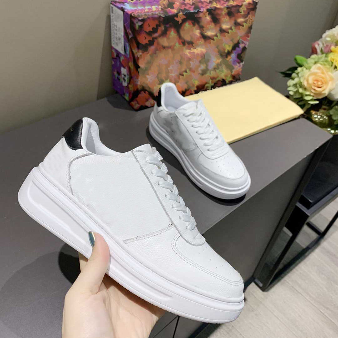 Women Men luxury Time out Sneaker Flat Rubber Casual shoes Fashion design Leather Breathable
Women Men luxury Time out Sneaker Flat Rubber Casual shoes Fashion design Leather Breathable