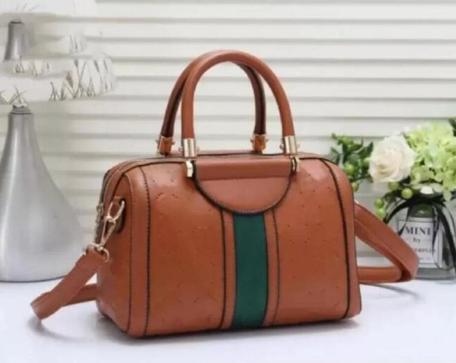 22gg Luxury women Handbag Clutch Bags On The Go Crossbody GGity Letter Shopping Bag Purses Letters Handle Wallet Backpack Totes, Black
22gg Luxury women Handbag Clutch Bags On The Go Crossbody GGity Letter Shopping Bag Purses Letters Handle Wallet Backpack Totes, Black