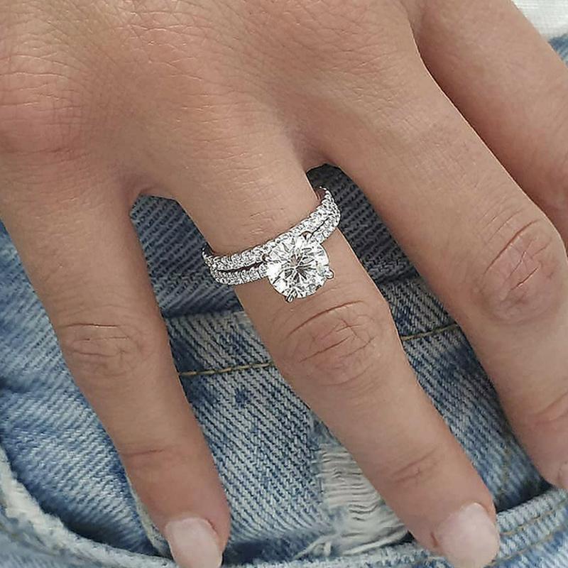 Wedding Rings 2Pcs/Set Chic Bands For Women Delicate Design Engagement Sets Trendy Accessories Jewelry GiftWedding
Wedding Rings 2Pcs/Set Chic Bands For Women Delicate Design Engagement Sets Trendy Accessories Jewelry GiftWedding