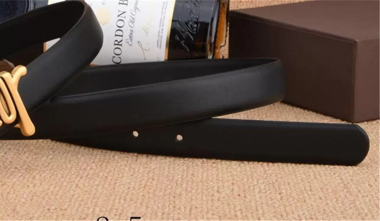 Luxury Designer Belt Men Big Gold Buckle Highly Quality Genuine Leather Classical Ceinture Width 2.5 With Box BeltsWaistband Cintura Ceintures D Belt For Womens Gürte
Luxury Designer Belt Men Big Gold Buckle Highly Quality Genuine Leather Classical Ceinture Width 2.5 With Box BeltsWaistband Cintura Ceintures D Belt For Womens Gürte