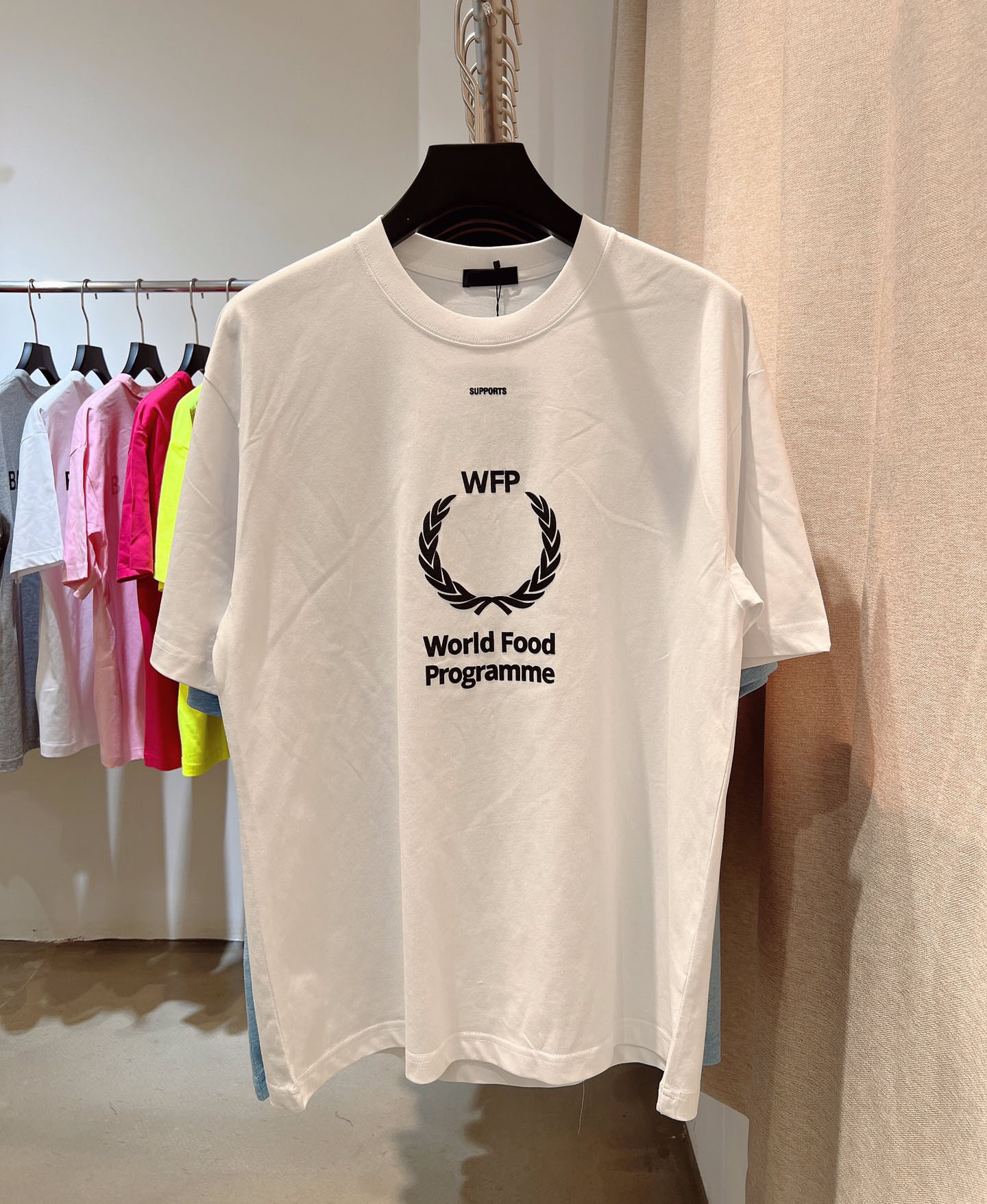 Hip Hop Muscle Fit Curved Hem White Cotton Custom Printing Men Women T Shirt Casual Quantity Trend Oversize XS-L 65fg, Black
Hip Hop Muscle Fit Curved Hem White Cotton Custom Printing Men Women T Shirt Casual Quantity Trend Oversize XS-L 65fg, Black