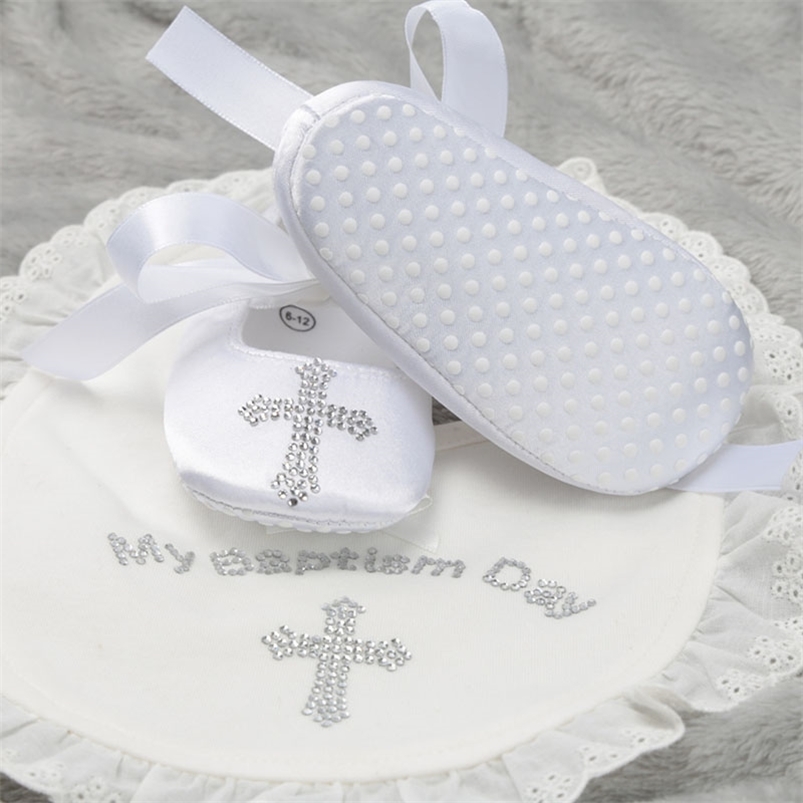 Dollbling Baby Toddler Shoes White Diamond Solid Color Lace Closed Cotton Soft Bottom Non-Slip Sole Baby Girl Toddler Shoes Bib 220816
Dollbling Baby Toddler Shoes White Diamond Solid Color Lace Closed Cotton Soft Bottom Non-Slip Sole Baby Girl Toddler Shoes Bib 220816