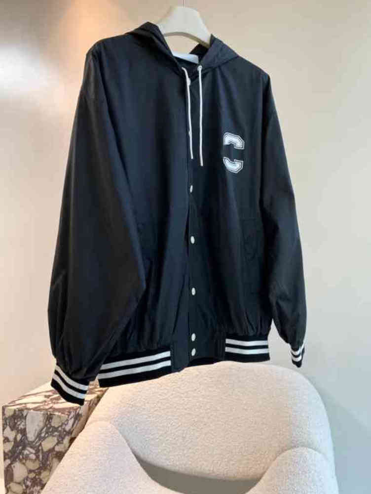 Luxury Womens Designer Jackets 22ss Autumn And Winter Sports Style Letter Logo Hooded Baseball Trench Coat Jacket Fashion Autumn Tops Women Clothing 0912, 15
Luxury Womens Designer Jackets 22ss Autumn And Winter Sports Style Letter Logo Hooded Baseball Trench Coat Jacket Fashion Autumn Tops Women Clothing 0912, 15