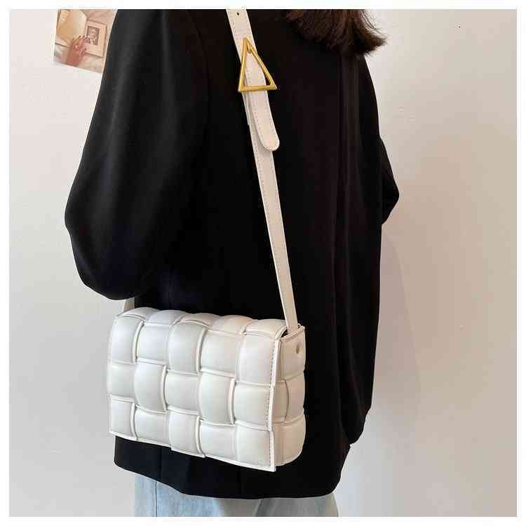 Original Edition Crossbody Bottegas'ss Designer Handbags Venetass's Bag Woven 2022 Fashion Korean Women's Trend Simple Foreign Style Tofu Block Small Square, Sky blue1
Original Edition Crossbody Bottegas'ss Designer Handbags Venetass's Bag Woven 2022 Fashion Korean Women's Trend Simple Foreign Style Tofu Block Small Square, Sky blue1