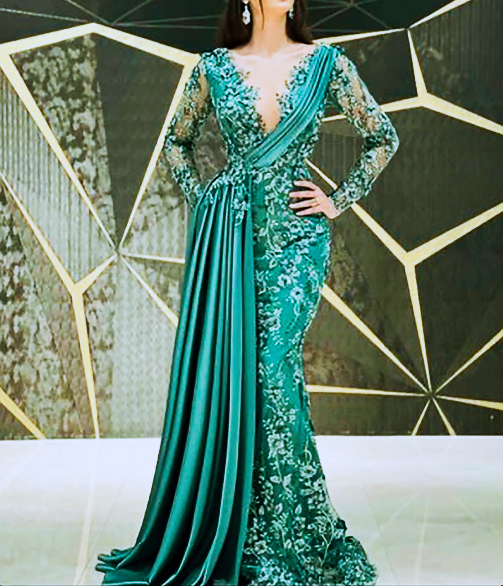 Elegant Hunter Lace Mermaid Evening Dresses With Peplum Sexy Sheer Deep V-Neck Prom Party Gowns For Women 2022 Long Sleeves Special Occasion Wear