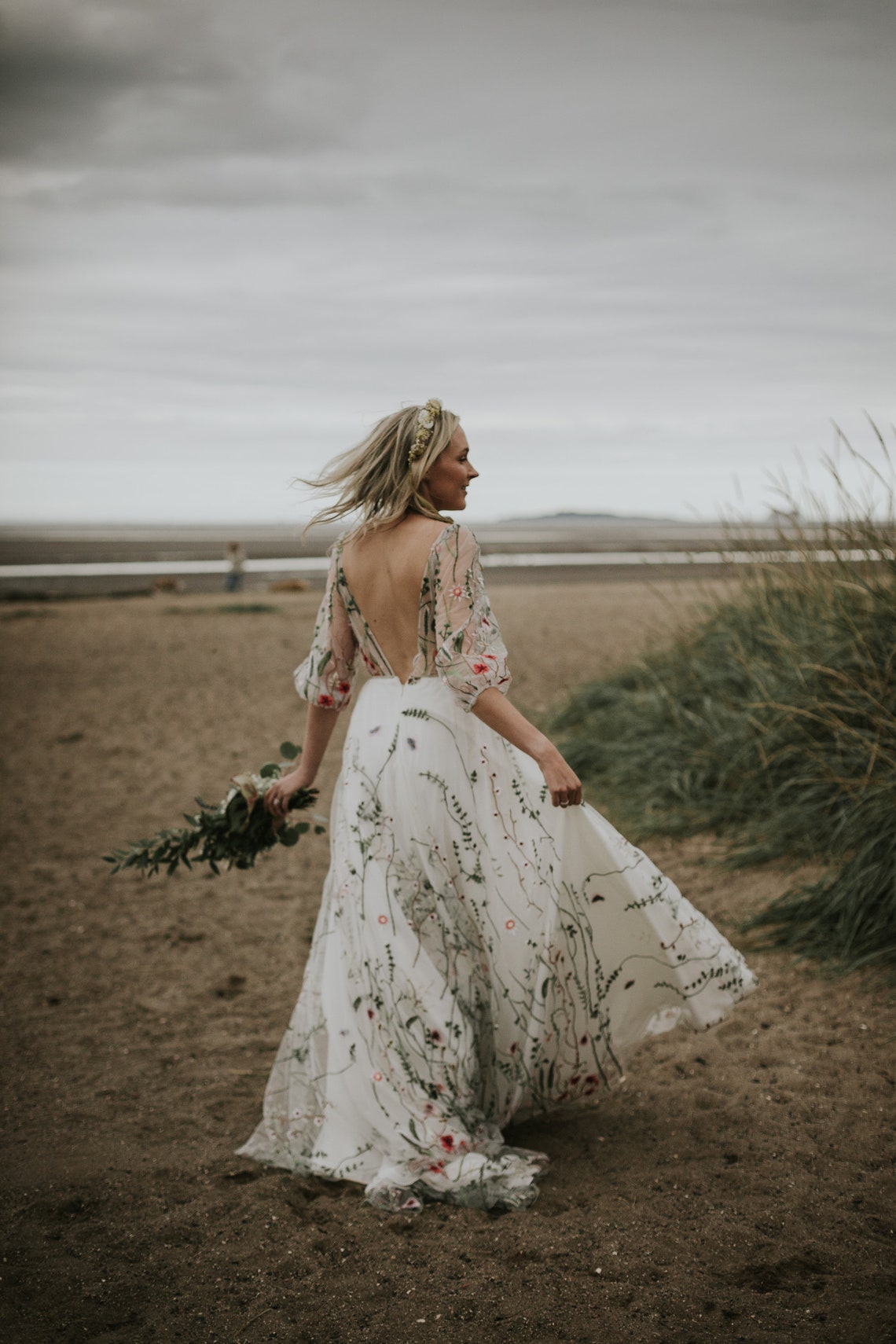 Pastrol Country A Line Wedding Dress Embroidery Floral Lace Beach Bridal Gowns Half Sleeve Sexy Backless Long Boho Bride Dresses 2022