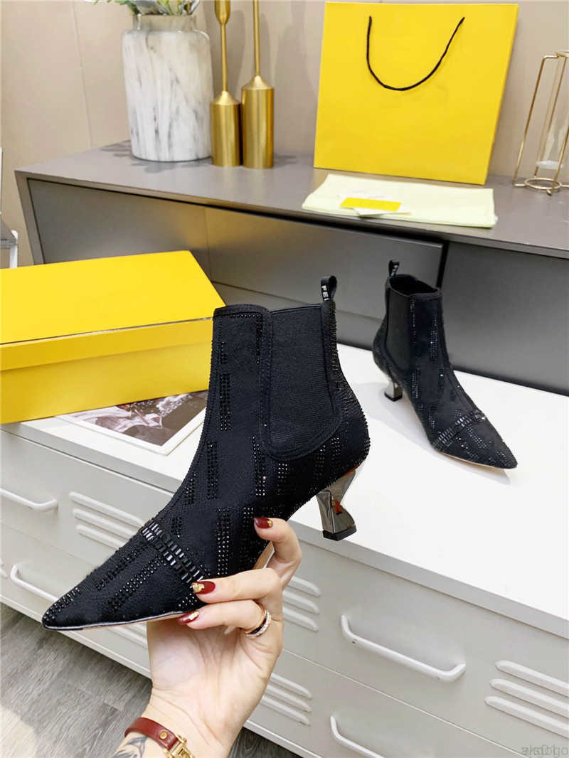 2022 Luxury Designer Rockoko Black Scuba Stretch Ff Knit Sock Ankle Kitten Heel Bootie with Original Box, Don't buy it
2022 Luxury Designer Rockoko Black Scuba Stretch Ff Knit Sock Ankle Kitten Heel Bootie with Original Box, Don't buy it