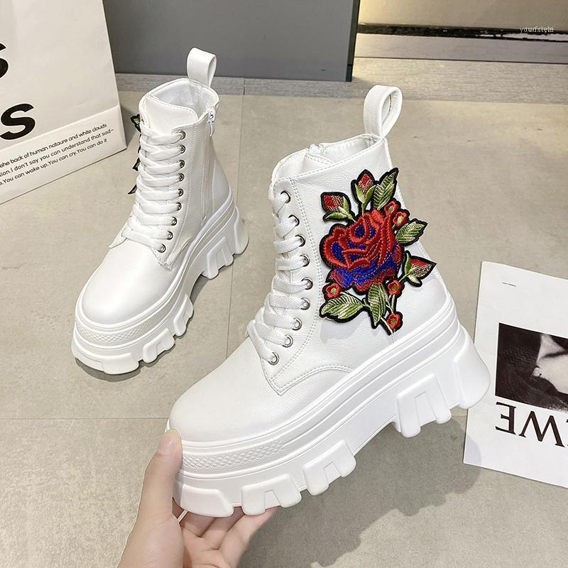 Boots High Platform Autumn Women Fashion Flower Ladies Vulcanized Shoes Casual Chunky Sneakers Zapatillas De Mujer 9 Cm, Leather black
Boots High Platform Autumn Women Fashion Flower Ladies Vulcanized Shoes Casual Chunky Sneakers Zapatillas De Mujer 9 Cm, Leather black