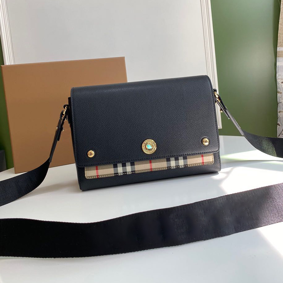 10A Mirror quality Ladies Messenger Bag Designer Women Shoulder HandBags 25CM Stripe Luxuries Designers Cross Body Bags With Box BB01
10A Mirror quality Ladies Messenger Bag Designer Women Shoulder HandBags 25CM Stripe Luxuries Designers Cross Body Bags With Box BB01