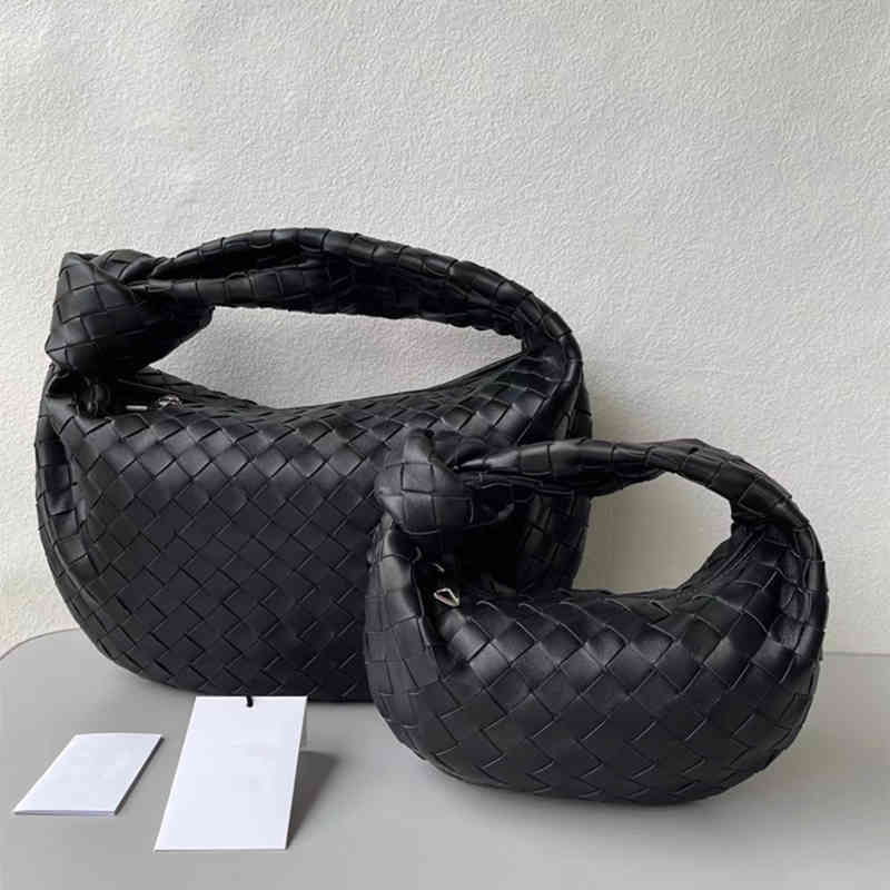 Venetas Handbags s 22 Designer new medium Jodie woven women's bag European and American messenger bag customized original sheepskin handbag One Shoulder Hobo, Oat color
Venetas Handbags s 22 Designer new medium Jodie woven women's bag European and American messenger bag customized original sheepskin handbag One Shoulder Hobo, Oat color